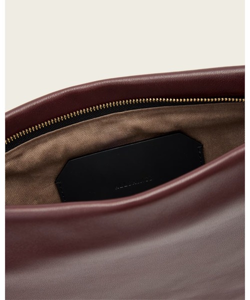 ALLSAINTS（オールセインツ）の「BETTINA CLUTCH（クラッチバッグ・レディース・レッド系その他・ONE SIZE）」の3枚目の写真