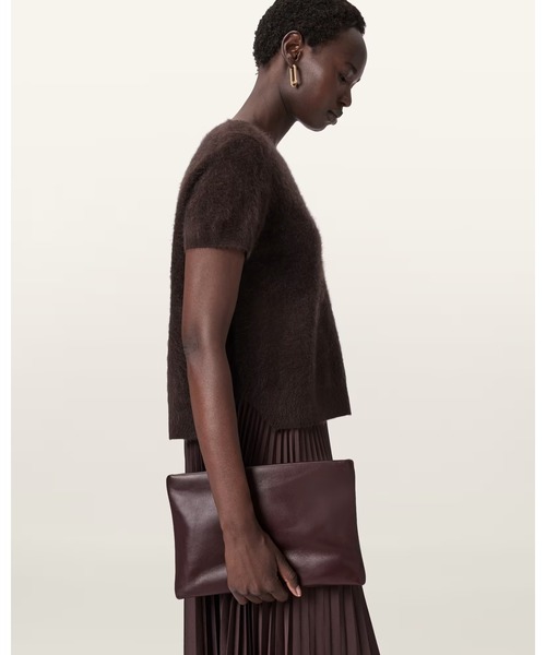 ALLSAINTS（オールセインツ）の「BETTINA CLUTCH（クラッチバッグ・レディース・レッド系その他・ONE SIZE）」の2枚目の写真