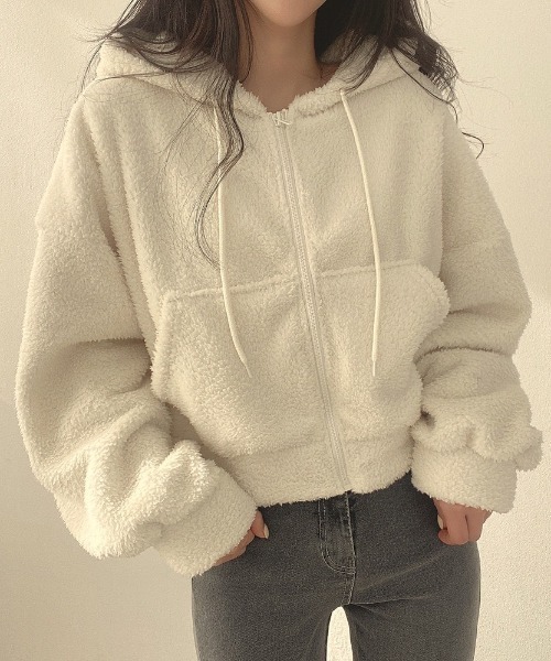 MELT（メルト）の「ボリュームスリーブショート丈ボアジップパーカー/秋服/冬服（パーカー・レディース・オフホワイト/ベージュ/ブラック/ピンク・FREE）」の5枚目の写真