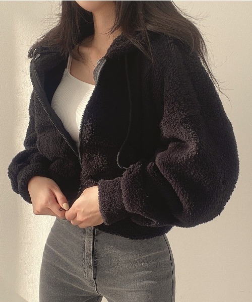 MELT（メルト）の「ボリュームスリーブショート丈ボアジップパーカー/秋服/冬服（パーカー・レディース・オフホワイト/ベージュ/ブラック/ピンク・FREE）」の11枚目の写真