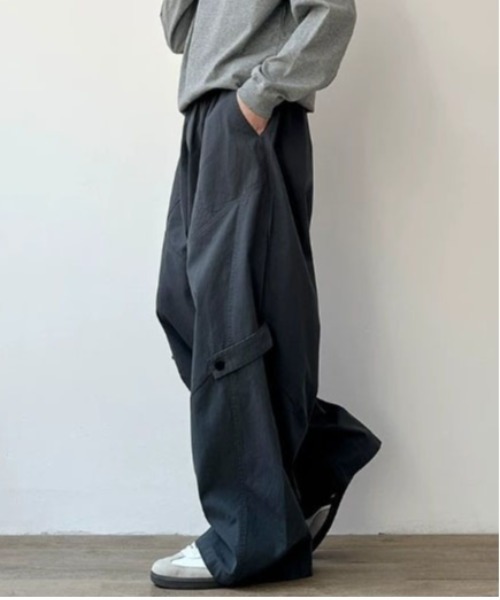 DOUBLE STEAL(ダブルスティール)の「DS ワイドバルーンカーゴパンツ(カーゴパンツ・メンズ・チャコール・X-LARGE/LARGE/MEDIUM)」の3枚目の写真