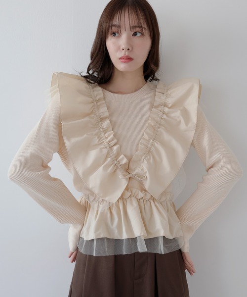 AMUU. PRECIEUSE(アムープレシューズ)の「3wayチュールフリルペプラムニット(ニット/セーター・レディース・チャコールグレー/ブラック/アイボリー/ブラウン・FREE)」の5枚目の写真