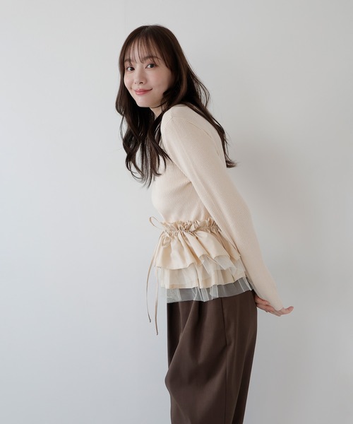 AMUU. PRECIEUSE(アムープレシューズ)の「3wayチュールフリルペプラムニット(ニット/セーター・レディース・チャコールグレー/ブラック/アイボリー/ブラウン・FREE)」の12枚目の写真