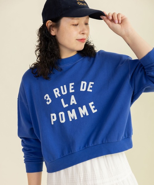 CHILD WOMAN(チャイルドウーマン)の「3 RUE DE LA POMMEショート丈スウェットプルオーバー(スウェット・レディース・ブルー/レッド/ネイビー/アイボリー・FREE)」の3枚目の写真
