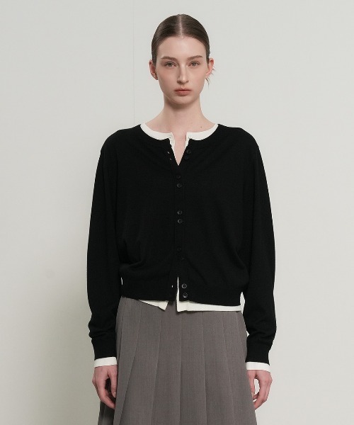 GENERAL IDEA(ジェネラルアイデア)の「【GENERAL IDEA】ダブルレイヤードクルーネックカーディガン / DOUBLE LAYERED CREW NECK CARDIGAN(カーディガン/ボレロ・レディース・ブラック/グレー/ダークブラウン・L/M/S)」の22枚目の写真