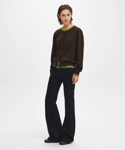 GENERAL IDEA(ジェネラルアイデア)の「【GENERAL IDEA】ダブルレイヤードクルーネックカーディガン / DOUBLE LAYERED CREW NECK CARDIGAN(カーディガン/ボレロ・レディース・ブラック/グレー/ダークブラウン・L/M/S)」の19枚目の写真