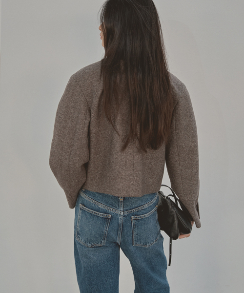 SIGREAT(シグレート)の「CLASSIC VOLUME WOOL JACKET_BROWN(テーラードジャケット・レディース・ブラウン・FREE)」の2枚目の写真