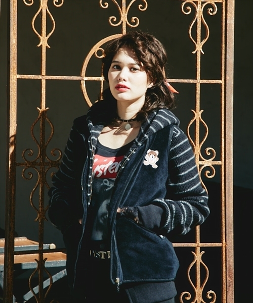 HYSTERIC GLAMOUR(ヒステリックグラマー)の「H V.I.Pワッペン PK(パーカー・レディース・ホワイト/トップグレー/ブラック・FREE)」の5枚目の写真