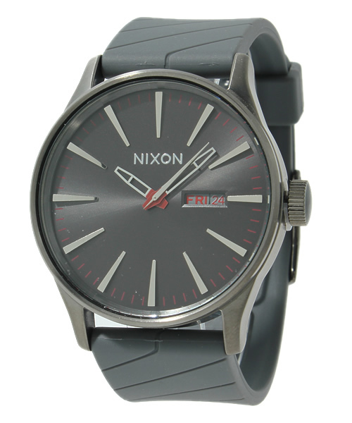NIXON（ニクソン）の「THE SENTRY（アナログ腕時計・メンズ・ブラック/グリーン系その他/ブラック系その他/スミクロ/ガンメタ・FREE）」の5枚目の写真