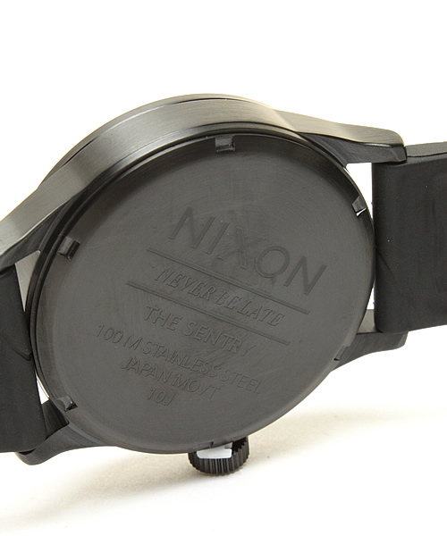 NIXON（ニクソン）の「THE SENTRY（アナログ腕時計・メンズ・ブラック/グリーン系その他/ブラック系その他/スミクロ/ガンメタ・FREE）」の10枚目の写真