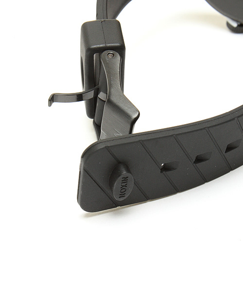 NIXON（ニクソン）の「THE SENTRY（アナログ腕時計・メンズ・ブラック/グリーン系その他/ブラック系その他/スミクロ/ガンメタ・FREE）」の11枚目の写真