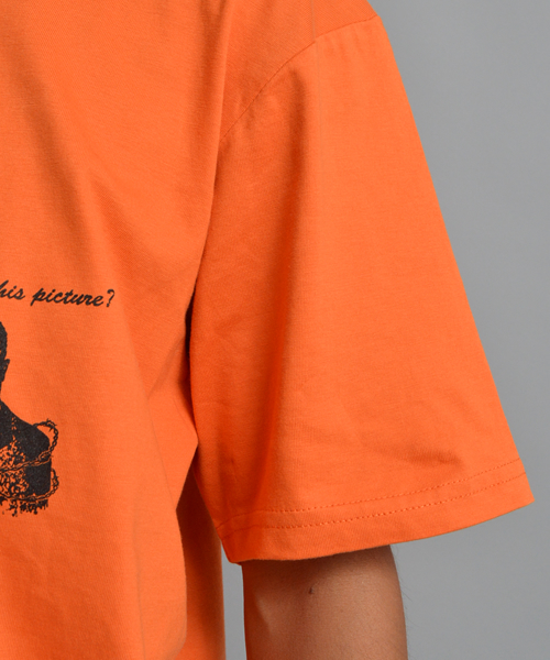 JUNGLES(ジャングルス)の「JUNGLES/ジャングルス GET HELP NOW S/S TEE(Tシャツ/カットソー・メンズ・オレンジ/ブラック・S/L/M/XL)」の6枚目の写真