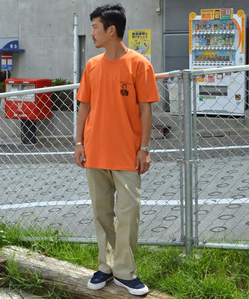 JUNGLES(ジャングルス)の「JUNGLES/ジャングルス GET HELP NOW S/S TEE(Tシャツ/カットソー・メンズ・オレンジ/ブラック・S/L/M/XL)」の12枚目の写真