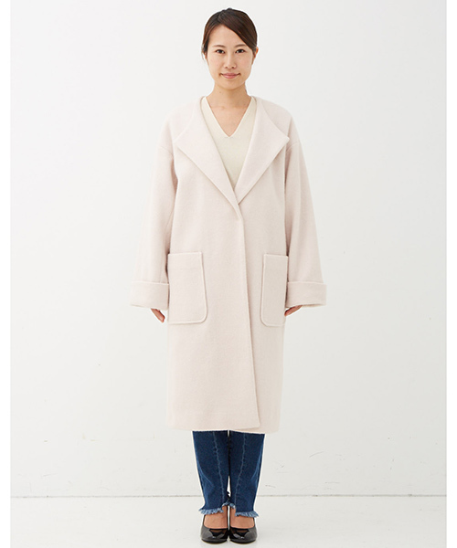 IEDIT（イディット）の「大人ピンクがコーデを格上げするフェミニンロングコート（その他アウター・レディース・ピンク・LARGE/MEDIUM/SMALL/X-LARGE/XX-LARGE）」の5枚目の写真