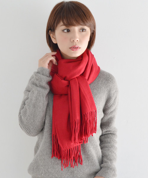 VitaFelice(ヴィータフェリーチェ)の「大判ストール(無地)/マフラー(ストール/ショール・レディース・ブラック/グレー/キャメル/レッド/マスタード/ベージュ系その他・FREE)」の6枚目の写真