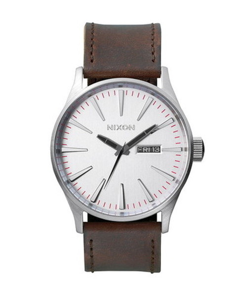 NIXON（ニクソン）の「THE SENTRY LEATHER（アナログ腕時計・メンズ・ブラウン系その他/シルバー系その他/その他1/ホワイト×シルバー/ブラック/ホワイト/その他2/ブルー系その他/その他3/ブラック×ゴールド/その他4/ガンメタ/ゴールド系その他/ブラウン系その他2/ブロンズ・FREE）」の11枚目の写真