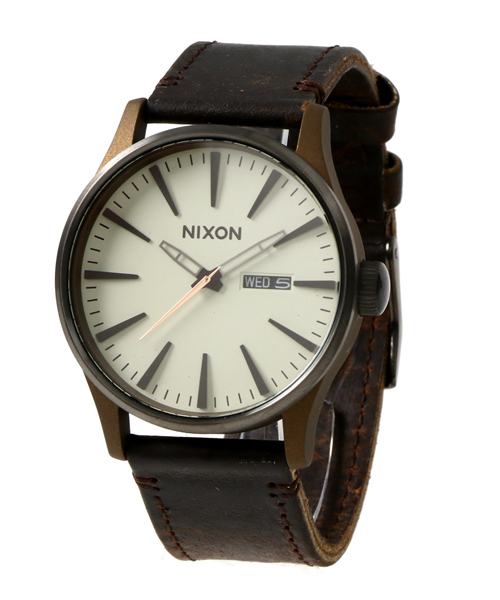 NIXON（ニクソン）の「THE SENTRY LEATHER（アナログ腕時計・メンズ・ブラウン系その他/シルバー系その他/その他1/ホワイト×シルバー/ブラック/ホワイト/その他2/ブルー系その他/その他3/ブラック×ゴールド/その他4/ガンメタ/ゴールド系その他/ブラウン系その他2/ブロンズ・FREE）」の18枚目の写真
