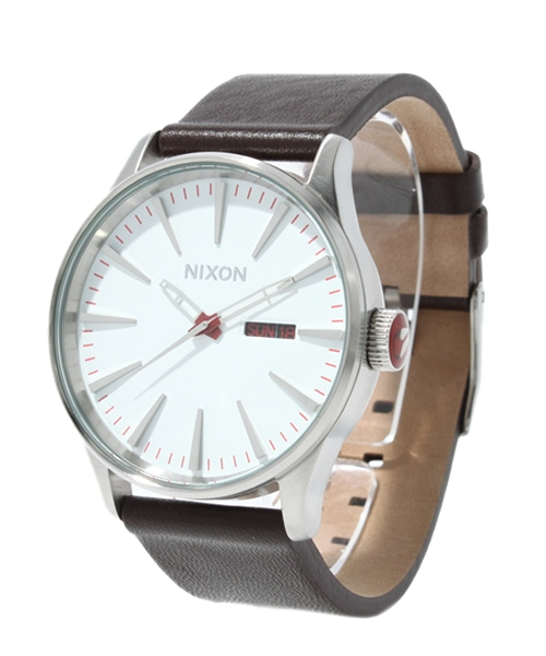 NIXON（ニクソン）の「THE SENTRY LEATHER（アナログ腕時計・メンズ・ブラウン系その他/シルバー系その他/その他1/ホワイト×シルバー/ブラック/ホワイト/その他2/ブルー系その他/その他3/ブラック×ゴールド/その他4/ガンメタ/ゴールド系その他/ブラウン系その他2/ブロンズ・FREE）」の3枚目の写真