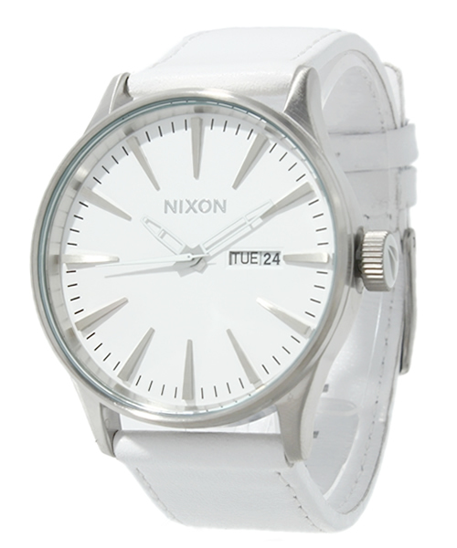 NIXON（ニクソン）の「THE SENTRY LEATHER（アナログ腕時計・メンズ・ブラウン系その他/シルバー系その他/その他1/ホワイト×シルバー/ブラック/ホワイト/その他2/ブルー系その他/その他3/ブラック×ゴールド/その他4/ガンメタ/ゴールド系その他/ブラウン系その他2/ブロンズ・FREE）」の20枚目の写真