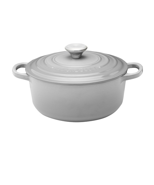 Le Creuset（ルクルーゼ）の「シグニチャー ココット・ロンド 22cm (内側ブラックマットホーロー)（鍋/フライパン・レディース・ブラック系その他/ピンク系その他/グレー系その他/チェリーレッド/オレンジ/ブルー系その他・22cm）」の3枚目の写真