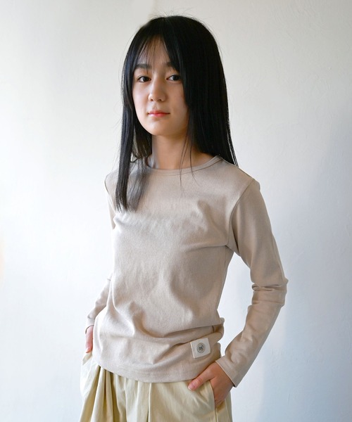 ZERO standerd（ゼロスタンダード）の「ZERO standard/ゼロスタンダード ロングTシャツ（Tシャツ/カットソー・キッズ・グレー/カーキ/チャコールグレー/ベージュ/ピンク/ブラック/テラコッタ/グレー系その他3/ラベンダー・110cm/130cm/100cm/95㎝/150cm/80ｃｍ/160cm/140cm/90cm/120cm/95cm）」の6枚目の写真