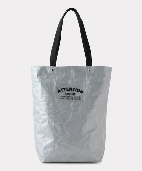 ADAM ET ROPE'（アダムエロペ）の「PACKER ポリプロピレンロゴトートバッグ（トートバッグ・メンズ・ブラック/シルバー・FREE）」の5枚目の写真