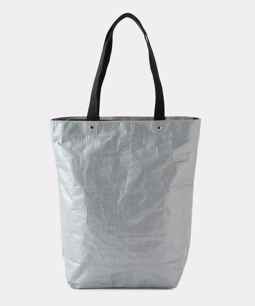 ADAM ET ROPE'（アダムエロペ）の「PACKER ポリプロピレンロゴトートバッグ（トートバッグ・メンズ・ブラック/シルバー・FREE）」の4枚目の写真