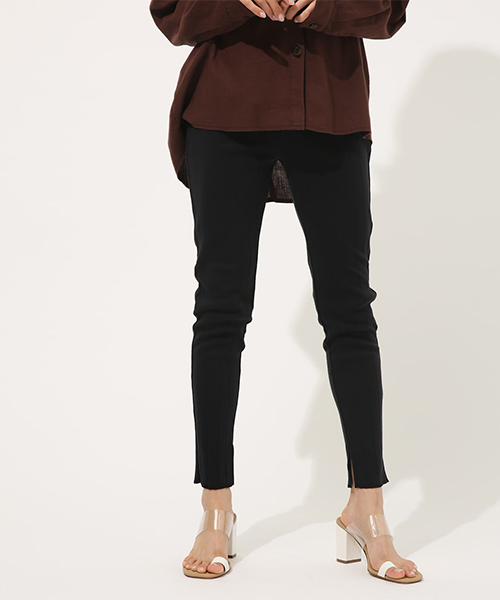 AZUL by moussy（アズールバイマウジー）の「WIDE RIB LEGGINGS / ワイドリブレギンス（その他パンツ・レディース・ブラック/ライトベージュ・SMALL/MEDIUM）」の2枚目の写真