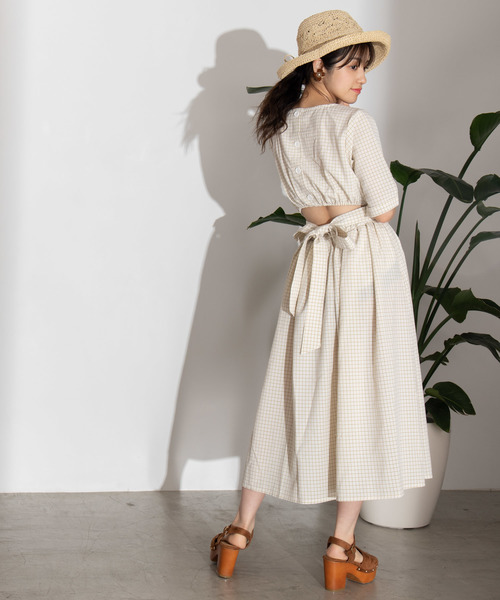 WEGO(ウィゴー)の「WEGO/バックオープンチェックロングワンピース(ワンピース・レディース・ブラック系その他2/ベージュ系その他2・FREE)」の5枚目の写真