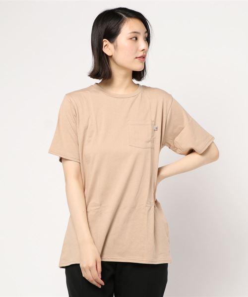 KOBE LETTUCE(コウベレタス)の「ポケット付きサイドスリットゆるTシャツ(Tシャツ/カットソー・メンズ・オフホワイト/ブラック/ベージュ/カーキ・M/L)」の3枚目の写真