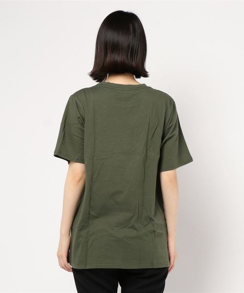 KOBE LETTUCE(コウベレタス)の「ポケット付きサイドスリットゆるTシャツ(Tシャツ/カットソー・メンズ・オフホワイト/ブラック/ベージュ/カーキ・M/L)」の15枚目の写真