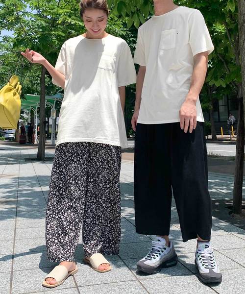KOBE LETTUCE(コウベレタス)の「ポケット付きサイドスリットゆるTシャツ(Tシャツ/カットソー・メンズ・オフホワイト/ブラック/ベージュ/カーキ・M/L)」の16枚目の写真