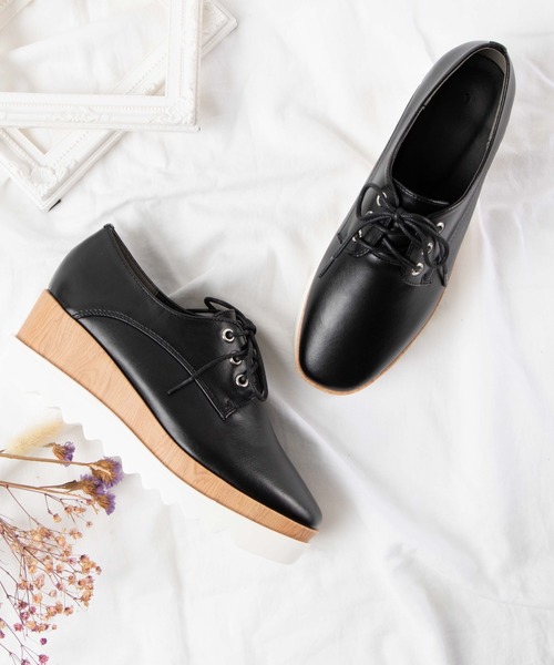 WEGO(ウィゴー)の「WEGO/レースアップコンビソールシューズ(ドレスシューズ・レディース・ホワイト/ブラック/その他1・MEDIUM/LARGE)」の8枚目の写真