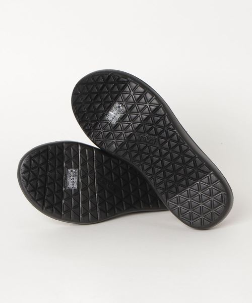 Teva（テバ）の「TEVA VOYA INFINITY METALLIC / テバ ボヤインフィニティ― / ヒモサンダル（サンダル・レディース・ブラック・22.0cm/23.0cm/24.0cm/25.0cm）」の3枚目の写真