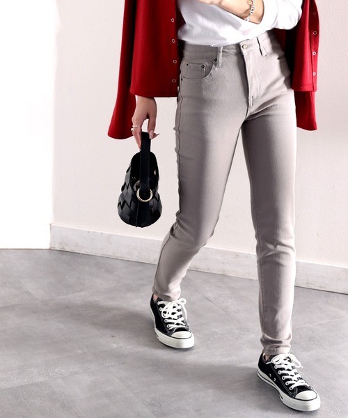 classicalelf(クラシカルエルフ)の「スーパーストレッチスキニー無地レギュラーデニム&チノパンツ(フルレングス)(デニムパンツ・レディース・インディゴブルー/ブラック/オフホワイト/ライトグレー/ライトブルー/ブラウン/ブラック系その他/ワンウォッシュ・LARGE/MEDIUM/SMALL/X-LARGE/XX-LARGE)」の17枚目の写真