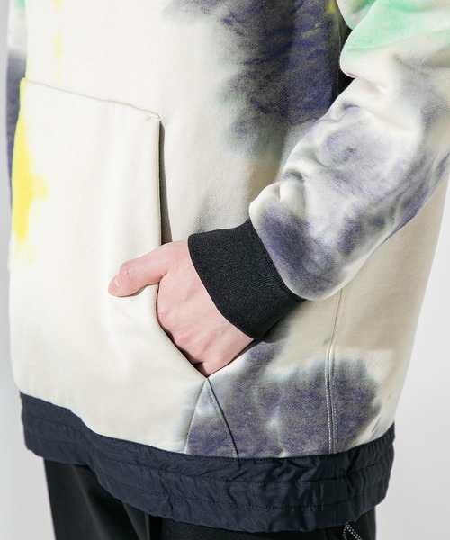 UNITED TOKYO（ユナイテッドトウキョウ）の「コットンナイロン　ムラ染めパーカー/オーバーサイズ（パーカー・メンズ・ベージュ/グレー・1/2/3）」の15枚目の写真