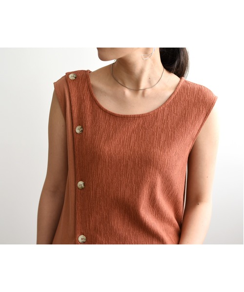 LHELBIE（レルビエ）の「アシメボタンスリットワンピース（ワンピース・レディース・ライトブルー/ブラック/テラコッタ・M）」の8枚目の写真