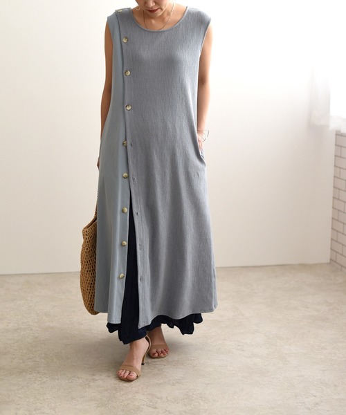 LHELBIE（レルビエ）の「アシメボタンスリットワンピース（ワンピース・レディース・ライトブルー/ブラック/テラコッタ・M）」の16枚目の写真