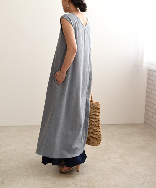 LHELBIE（レルビエ）の「アシメボタンスリットワンピース（ワンピース・レディース・ライトブルー/ブラック/テラコッタ・M）」の17枚目の写真