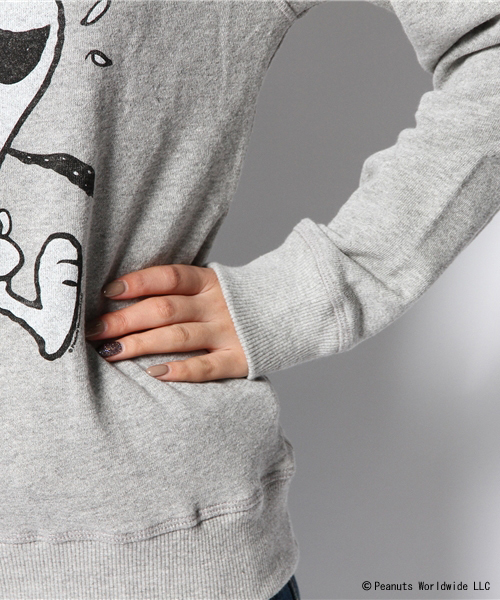 Ray BEAMS（レイビームス）の「JUNK FOOD×Ray BEAMS / 別注スヌーピー HAHA（スウェット・レディース・グレー・ONE SIZE）」の14枚目の写真