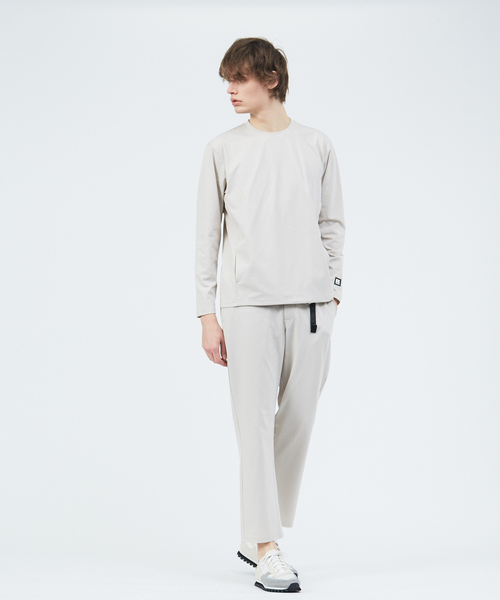 Russell Athletic（ラッセルアスレティック）の「【別注】RUSSELL ATHLETIC クルーネック 長袖 Tシャツ（Tシャツ/カットソー・メンズ・ネイビー/アイボリー/チャコールグレー・44/48/46）」の4枚目の写真