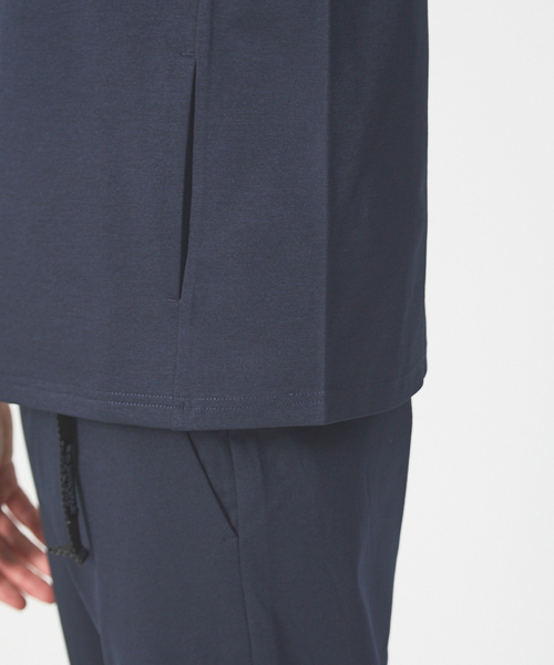 Russell Athletic（ラッセルアスレティック）の「【別注】RUSSELL ATHLETIC クルーネック 長袖 Tシャツ（Tシャツ/カットソー・メンズ・ネイビー/アイボリー/チャコールグレー・44/48/46）」の9枚目の写真