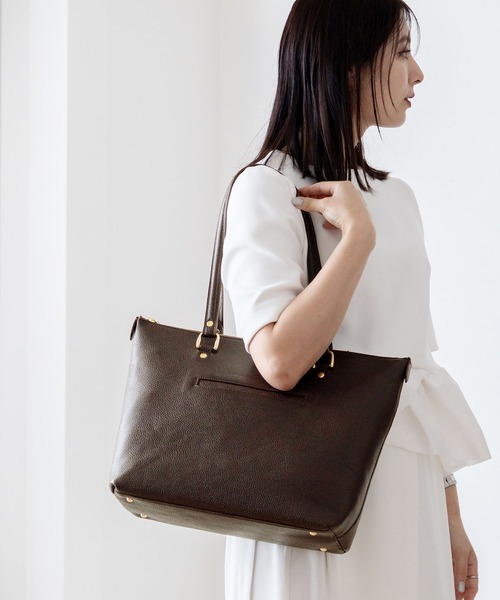 HALEINE（アレンヌ）の「[HALEINE]牛革レザートートバッグ（トートバッグ・レディース・ホワイト/ブラック/グリーン/レッド/イエロー/ピンク/キャメル/ブルー/ウッド/ネイビー/ダークブラウン・FREE）」の4枚目の写真