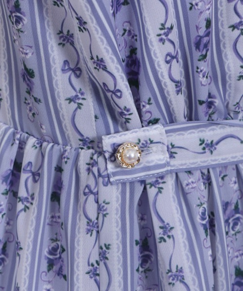 axes femme（アクシーズファム）の「プチローズ柄ワンピース（ワンピース・レディース・ラベンダー/キナリ/ピンク・MEDIUM）」の10枚目の写真