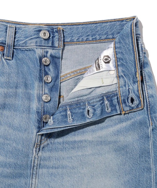 Levi's（リーバイス）の「RIBCAGE SKIRT BERNAL TIDE（デニムスカート・レディース・ライトインディゴブルー・29inch/24inch/25inch/26inch/27inch/23inch/28inch）」の5枚目の写真