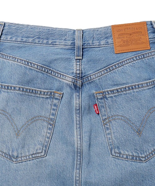 Levi's（リーバイス）の「RIBCAGE SKIRT BERNAL TIDE（デニムスカート・レディース・ライトインディゴブルー・29inch/24inch/25inch/26inch/27inch/23inch/28inch）」の6枚目の写真