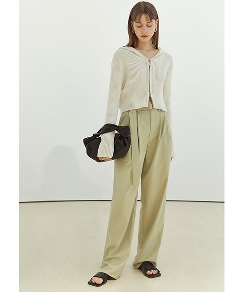 Fano Studios(ファノ ストゥディオズ)の「【Fano Studios】Buckle belt loose slacks FX21K007(スラックス・レディース・ライトベージュ・M/S/L)」の4枚目の写真