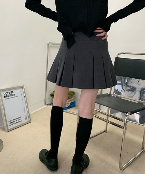 HALEY PESCA（ヘーリーペスカ）の「HALEY PESCA/ミニプリーツスカート（スカート・レディース・ブラック/グレー・SMALL/MEDIUM）」の6枚目の写真