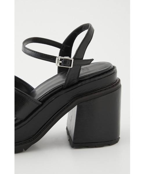 SLY（スライ）の「CUT OUT CHUNK HEEL SANDAL チャンキーヒール