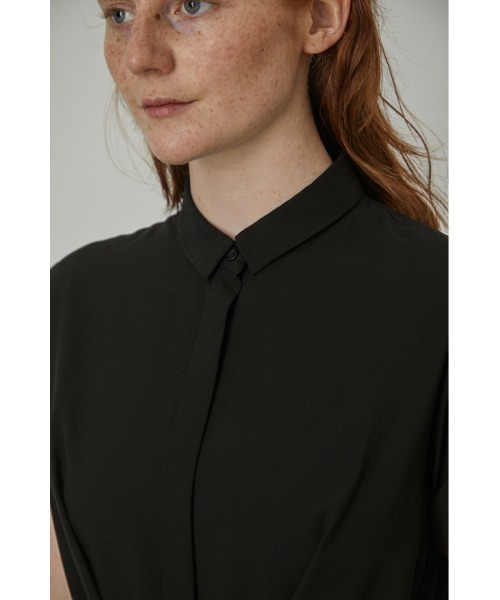 新品タグ付き★RIM.ARK★Front tuck shirt OPシャツワンピ RIM.ARK（リムアーク）の「Front tuck shirt OP（シャツ